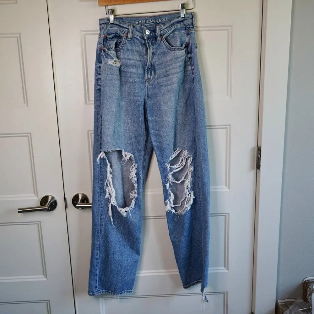 American Eagle Jeans Women's 4 Blue‎ Medium Wash Highest Waist Baggy Straight